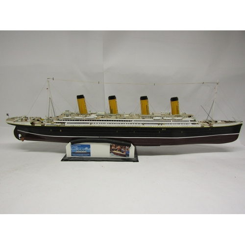 8418 - A kit built plastic model of RMS Titanic, 109cm long