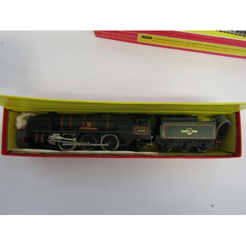 8557 - A Hornby Dublo 2-rail 00 gauge 2235 Barnstaple 4-6-2 West Country Class locomotive and tender, in or... 