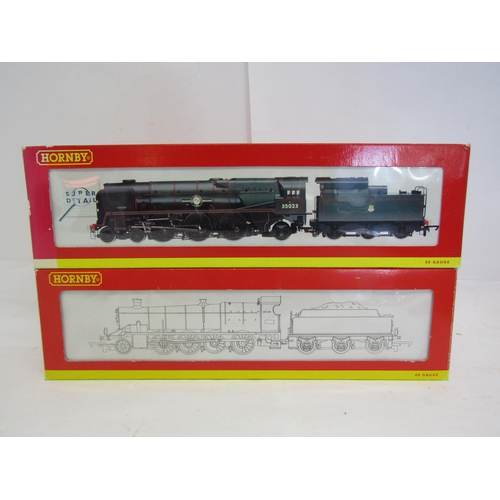 8561 - Two boxed Hornby (China) 00 gauge locomotives to include R2153B GWR 2-8-0 Class 2800 '2839' and R217... 