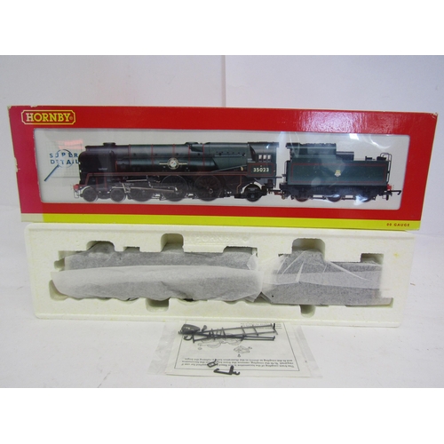 8561 - Two boxed Hornby (China) 00 gauge locomotives to include R2153B GWR 2-8-0 Class 2800 '2839' and R217... 