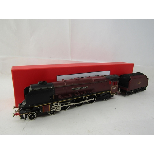 8539 - A Wrenn 00 gauge Duchess Class BR maroon 4-6-2 locomotive and tender 'City Of London' no.46245, fitt... 