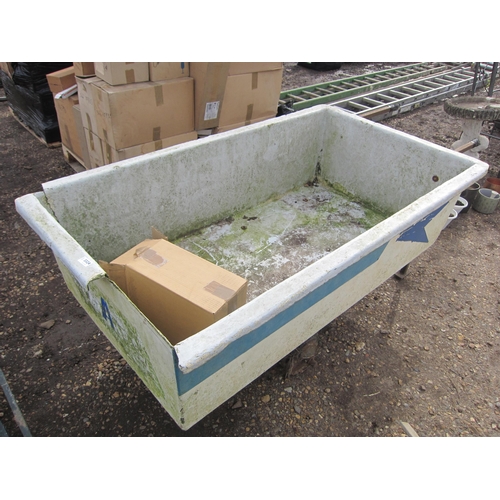 3354 - A fibreglass trolley a/f