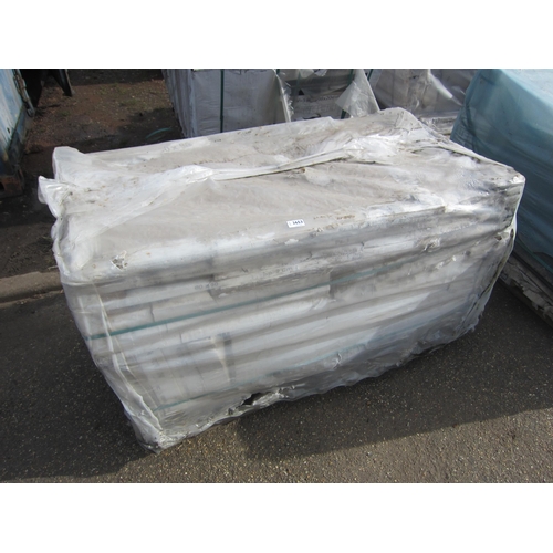 3345 - A pallet of unused paving        (R) £150