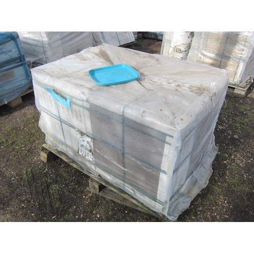 3359 - A pallet of unused slabs