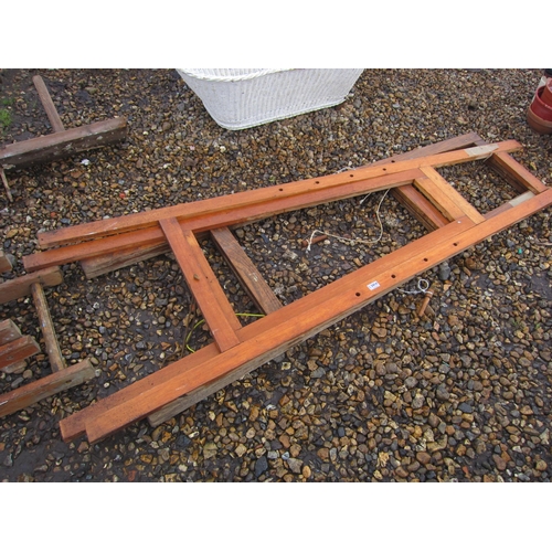 3414 - Two easel frames