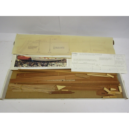 8446 - Six model boat kits to include Sterling Models including 'Yacht America', Osborn Model Kits 'Mirror ... 