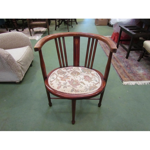 4069 - An Edwardian inlaid mahogany corner chair