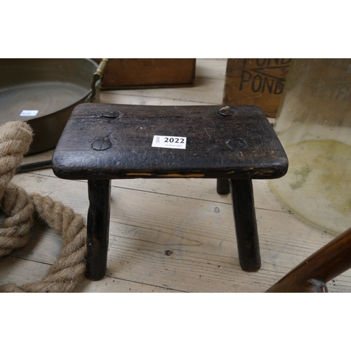 2022 - A Victorian milking stool