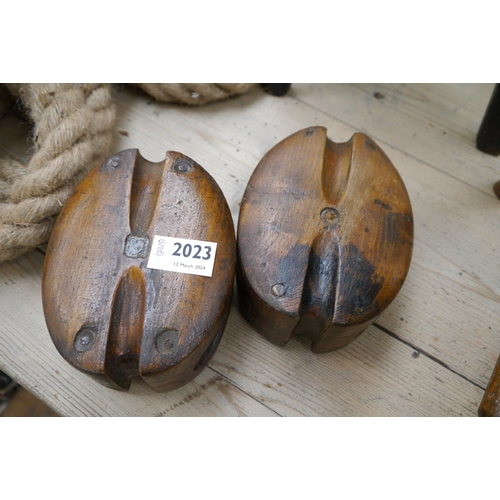 2023 - Two oak ships pulleys