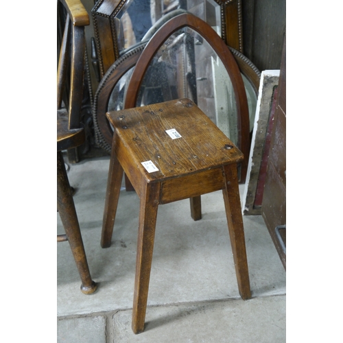 2108 - A 19th Century rustic elm-top country stool