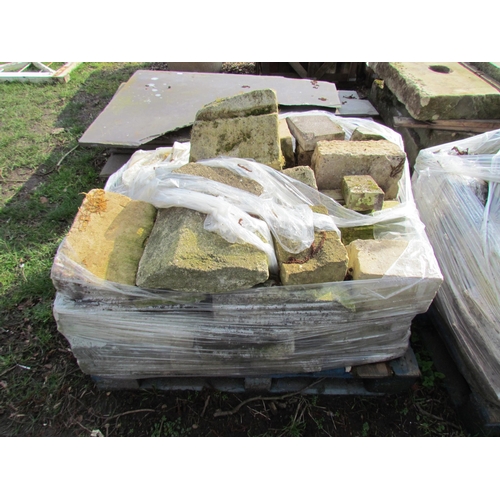 5091 - Three pallets of mixed reclaimed stone