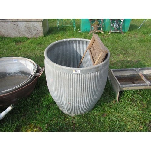 5136 - A Dolly tub and washboard  (C)