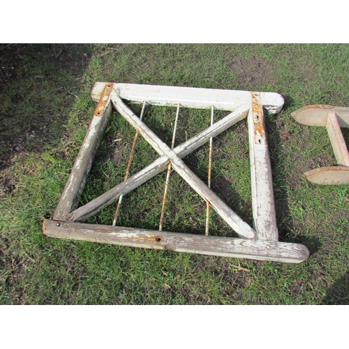 5159 - A white wooden railway pedestrian gate, 42