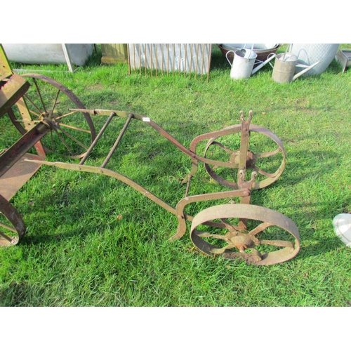 5188 - A wrought iron bowser barrow frame