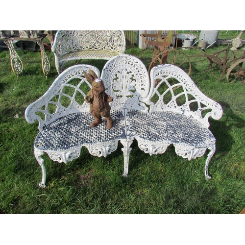 5218 - A decorative alloy garden bench, 53