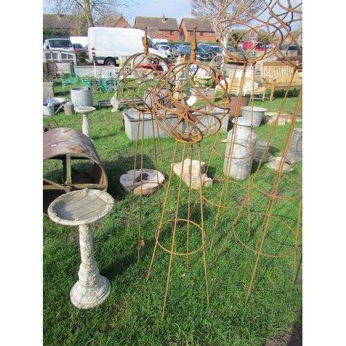 5269 - A pair of steel orb top obelisks