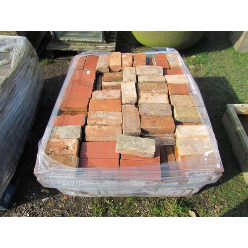 5321 - A pallet of mixed reclaimed red floor bricks, approx 230  (R)  £200