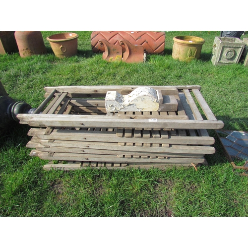 5336 - A bundle of folding wooden garden chairs  (R)  £30