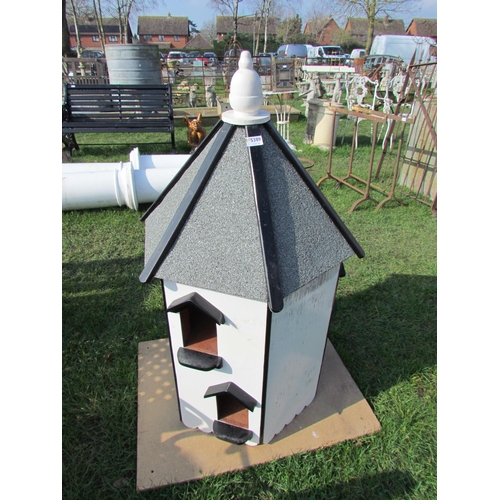 5389 - A white painted wooden dove cote, felt roof