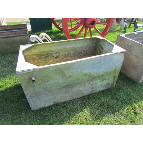 5402 - A galvanised water tank, 48