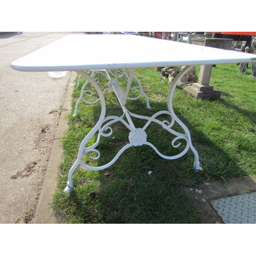 5468 - A French metal decorative garden table, 36