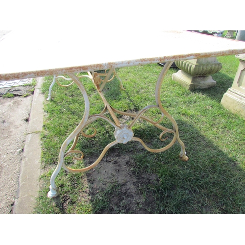 5470 - A French metal decorative garden table, 36