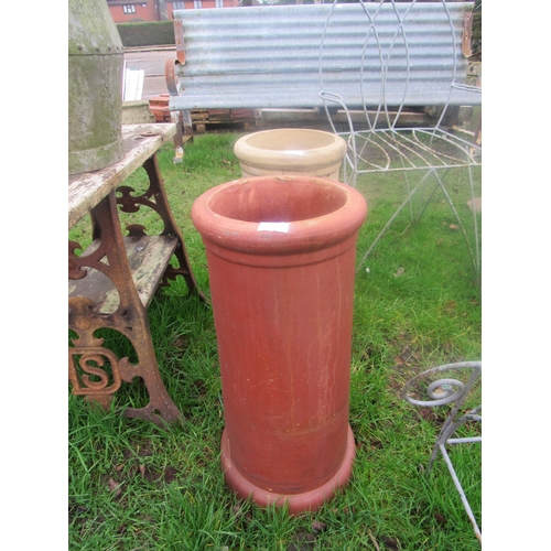 5076 - A cannon top chimney pot