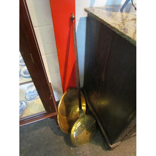 1089 - A large brass bowl, 44cm diameter, and a brass and iron bed warmer (a/f)