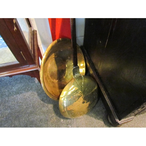 1089 - A large brass bowl, 44cm diameter, and a brass and iron bed warmer (a/f)