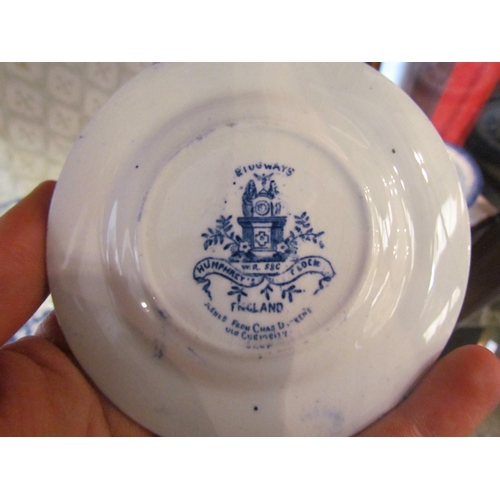 1092 - A quantity of blue and white ceramics including a child's part dinner service, tureens, platters, ju... 