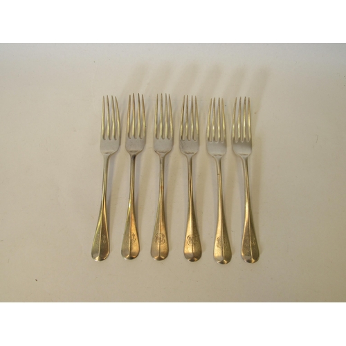 1372 - Six silver crested dessert forks