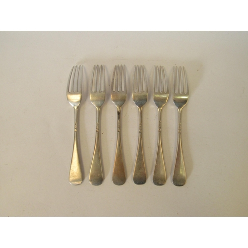 1372 - Six silver crested dessert forks