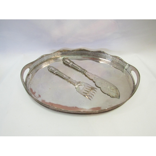 1255 - A plated twin handled pierced gallery tray, two plated entrée dishes and plated fish servers