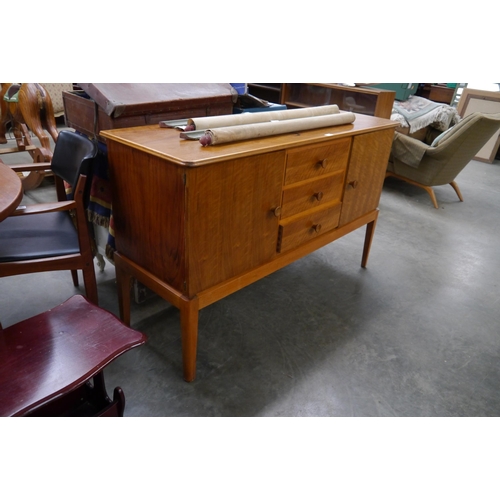 2464 - A retro Gordon Russel sideboard