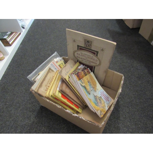 1435 - A quantity of cigarette albums, etc