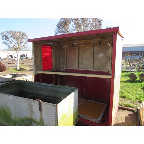 5006 - A wooden painted fairground stall, 84