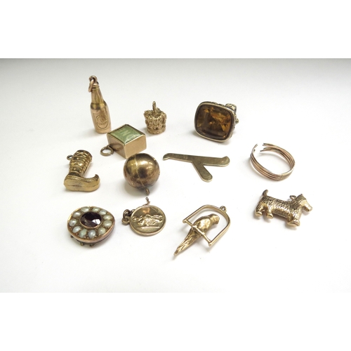 7084 - Various 9ct gold charms including bowling ball, Guinness bottle, crown, poodle, boot etc and others,... 