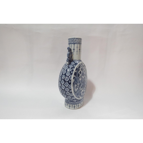 4286 - A large 19th Century Chinese blue and white Moon flask, 30.5cm a/f