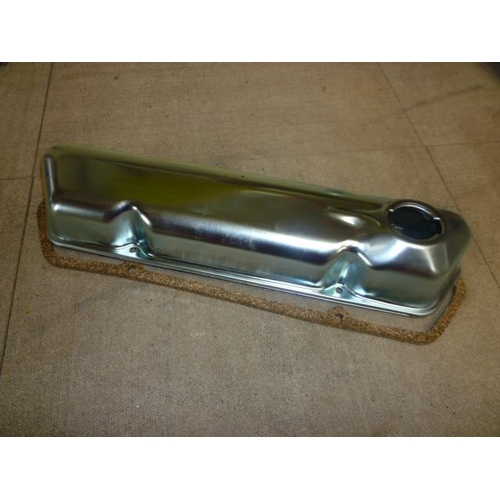 6121 - A Volvo Amazon unused rocker cover