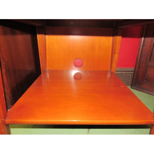 4121 - A Georgian style crossbanded yew lamp table, the single drawer over an undershelf, 55cm tall x 55cm ... 