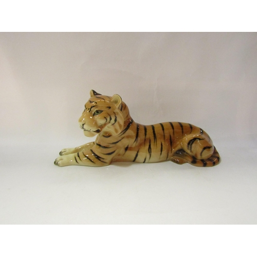 4082 - A German tiger and a Holophane shade (2)