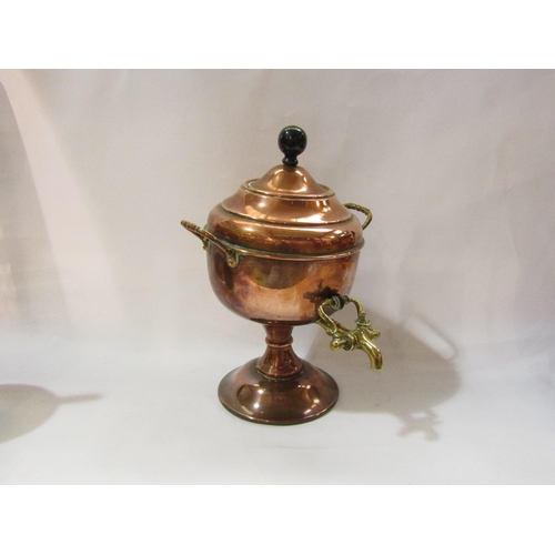 4351 - A copper samovar and a kettle, a/f