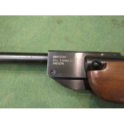 4563 - An SMK 20M .22 air rifle