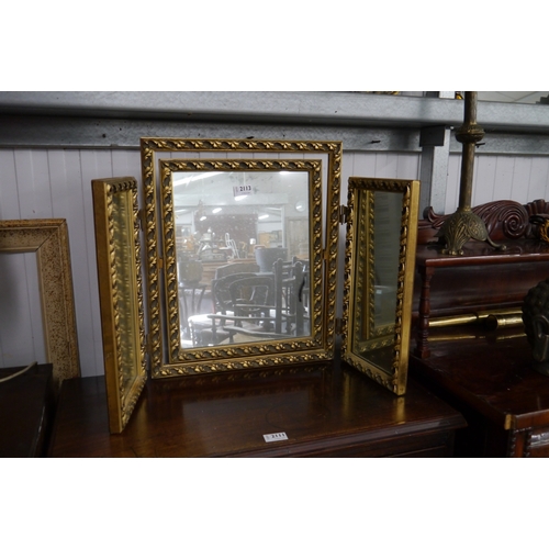 2124 - A gilded trip-tych dressing table mirror   (R) £0   (E) £5-10