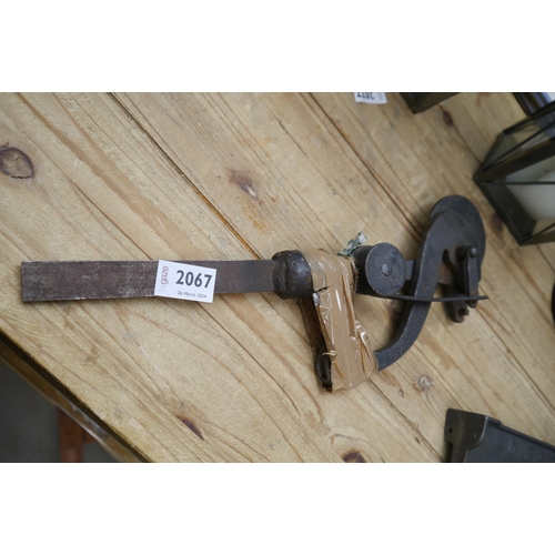 2067 - A tree lopper head   (R) £25