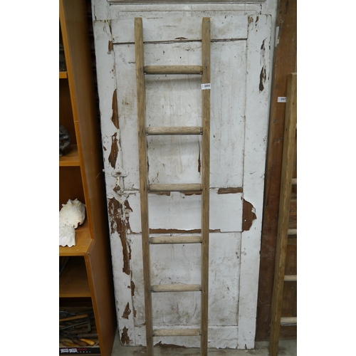 2088 - A pine six tread towel rail ladder