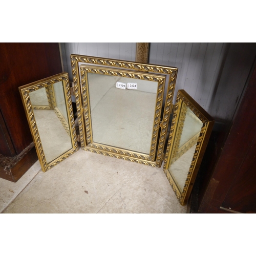 2124 - A gilded trip-tych dressing table mirror   (R) £0   (E) £5-10