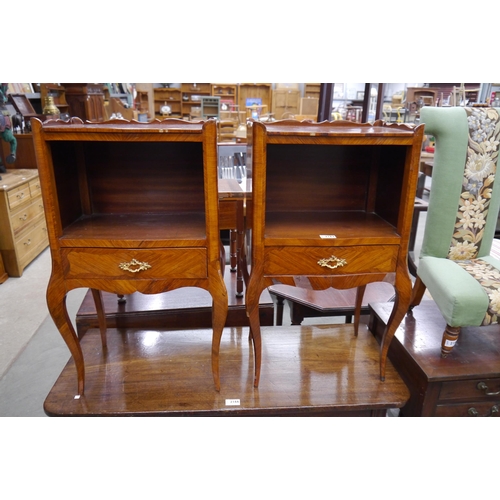 2167 - A pair of French Kingwood bedsides, some lose veneers in envelope