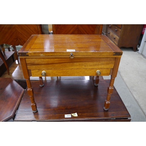 2230 - A mahogany lift top drawer unit