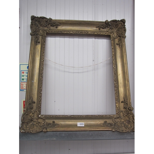 2425 - An ornate gilt picture frame